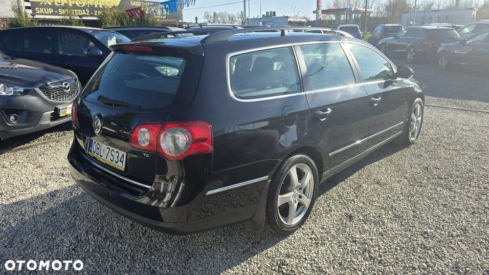 Volkswagen Passat - 11