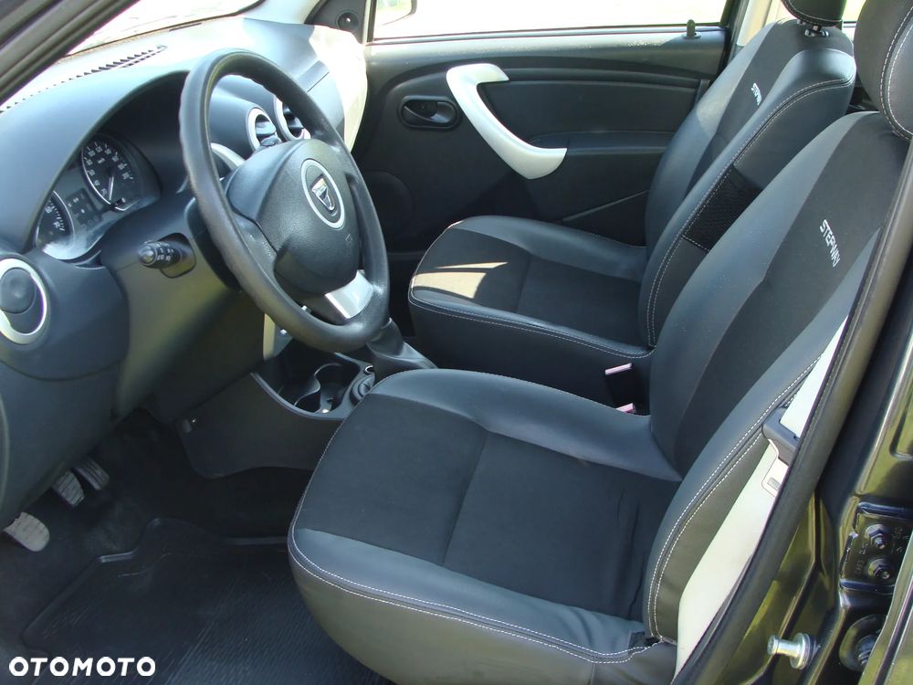 Dacia Sandero Stepway 1.6 - 18