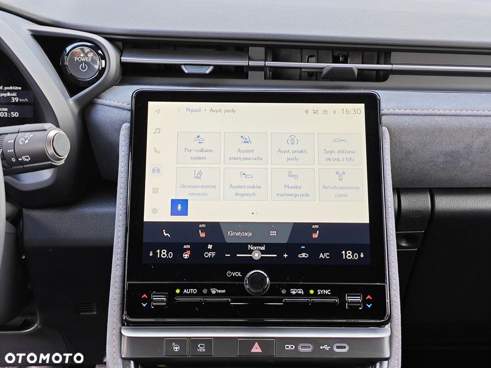 Lexus LBX 1.5 Hybrid Cool - 22