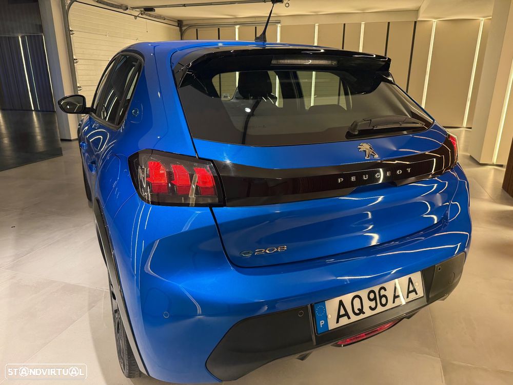 Peugeot e-208 - 31