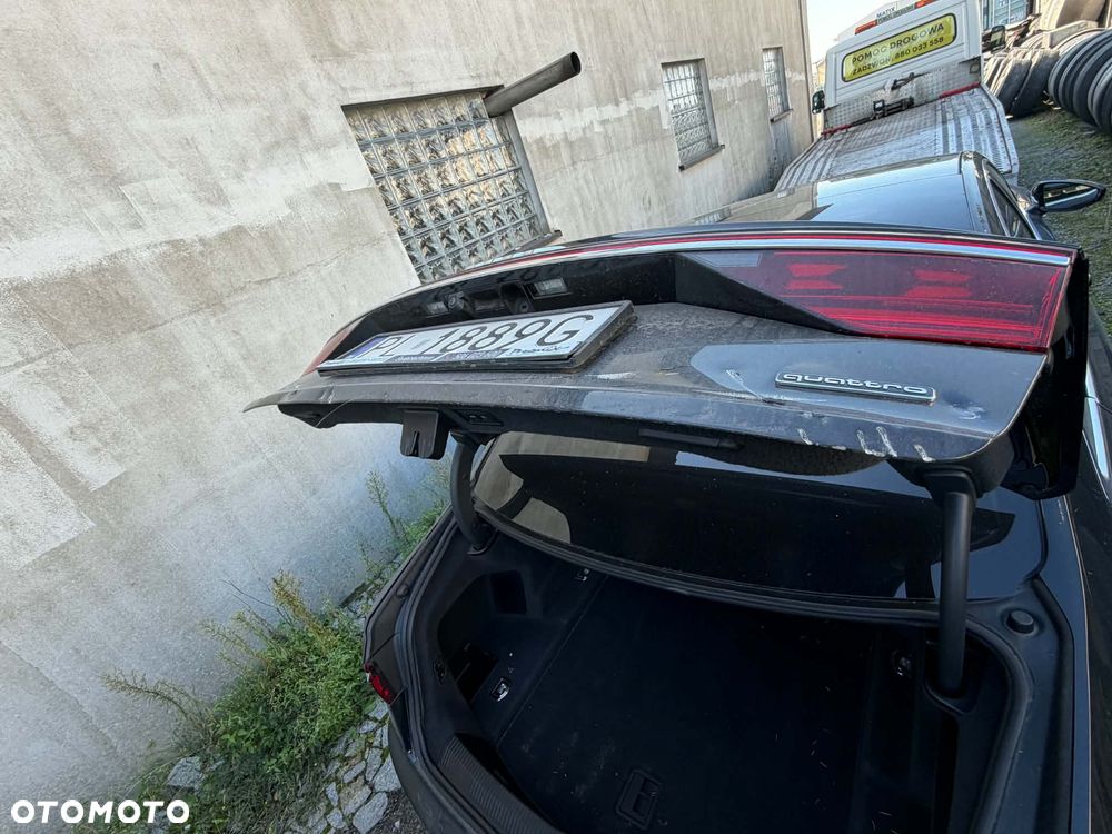 Audi A8 - 7
