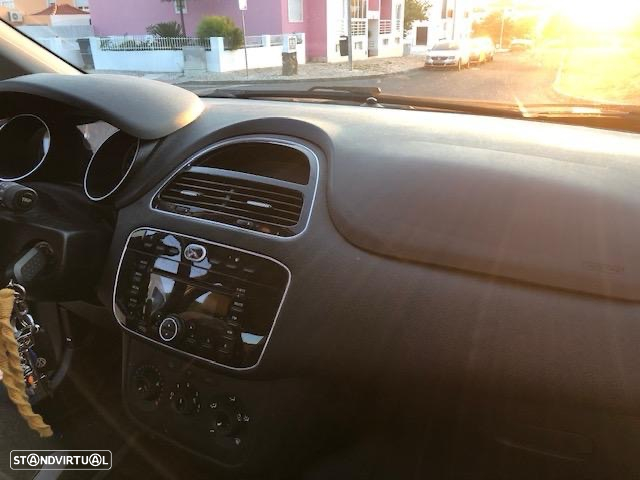 Fiat Grande Punto - 5