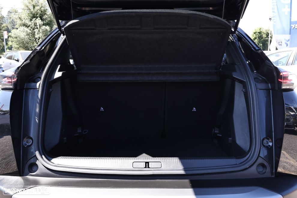 Peugeot 2008 1.2 Hybrid Allure e-DCS6 - 18