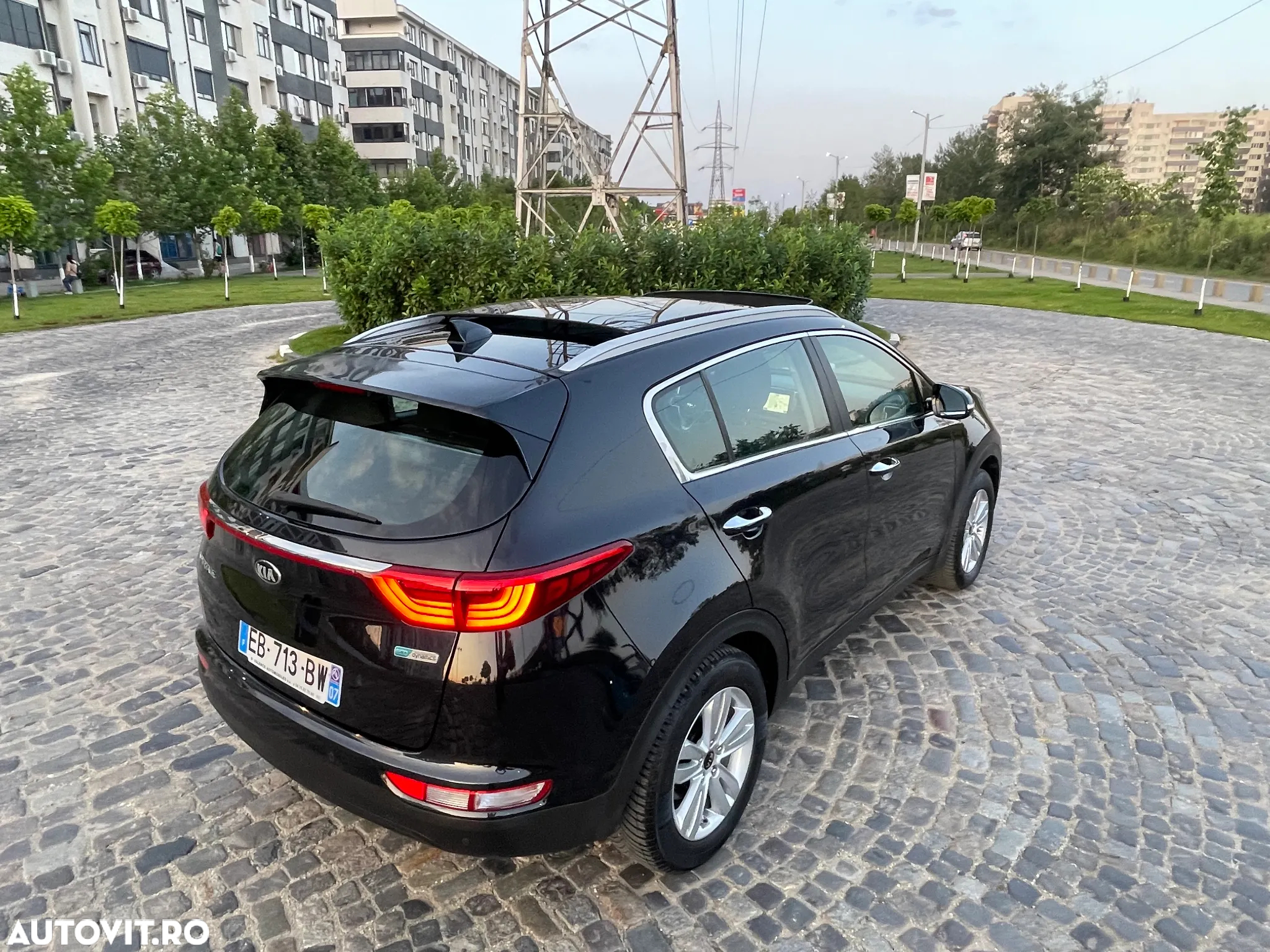 Kia Sportage 1.7 CRDI 2WD Edition 7 - 10