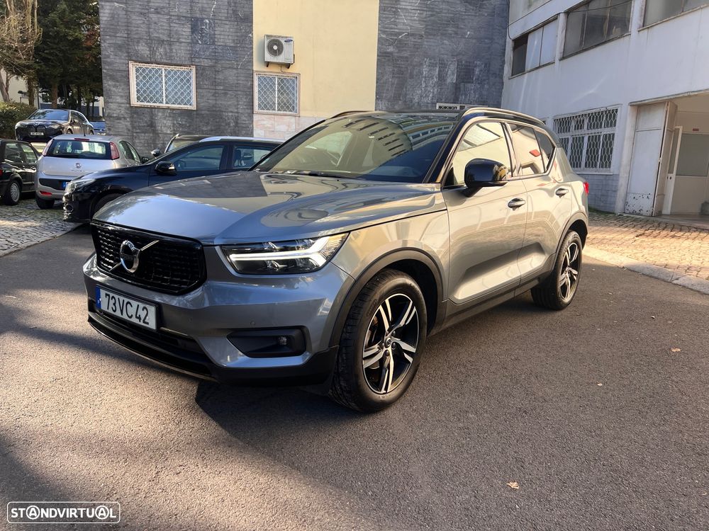 Volvo XC 40 1.5 T3 R-Design Tech Edition - 4