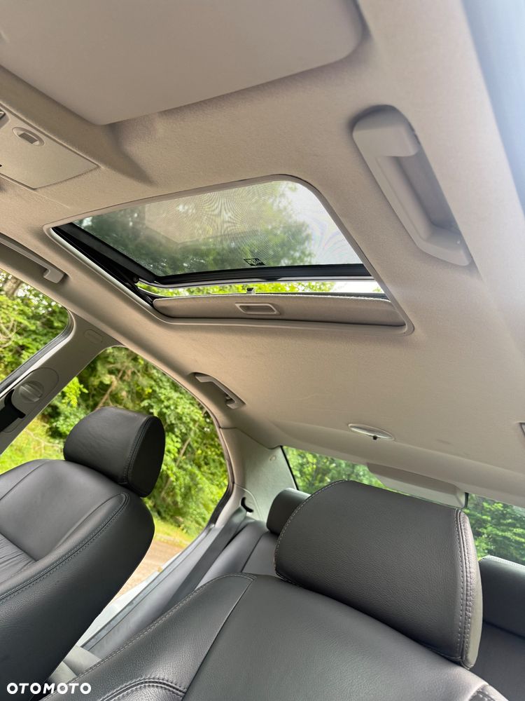 Ford Mondeo 2.5 V6 Ghia X - 26