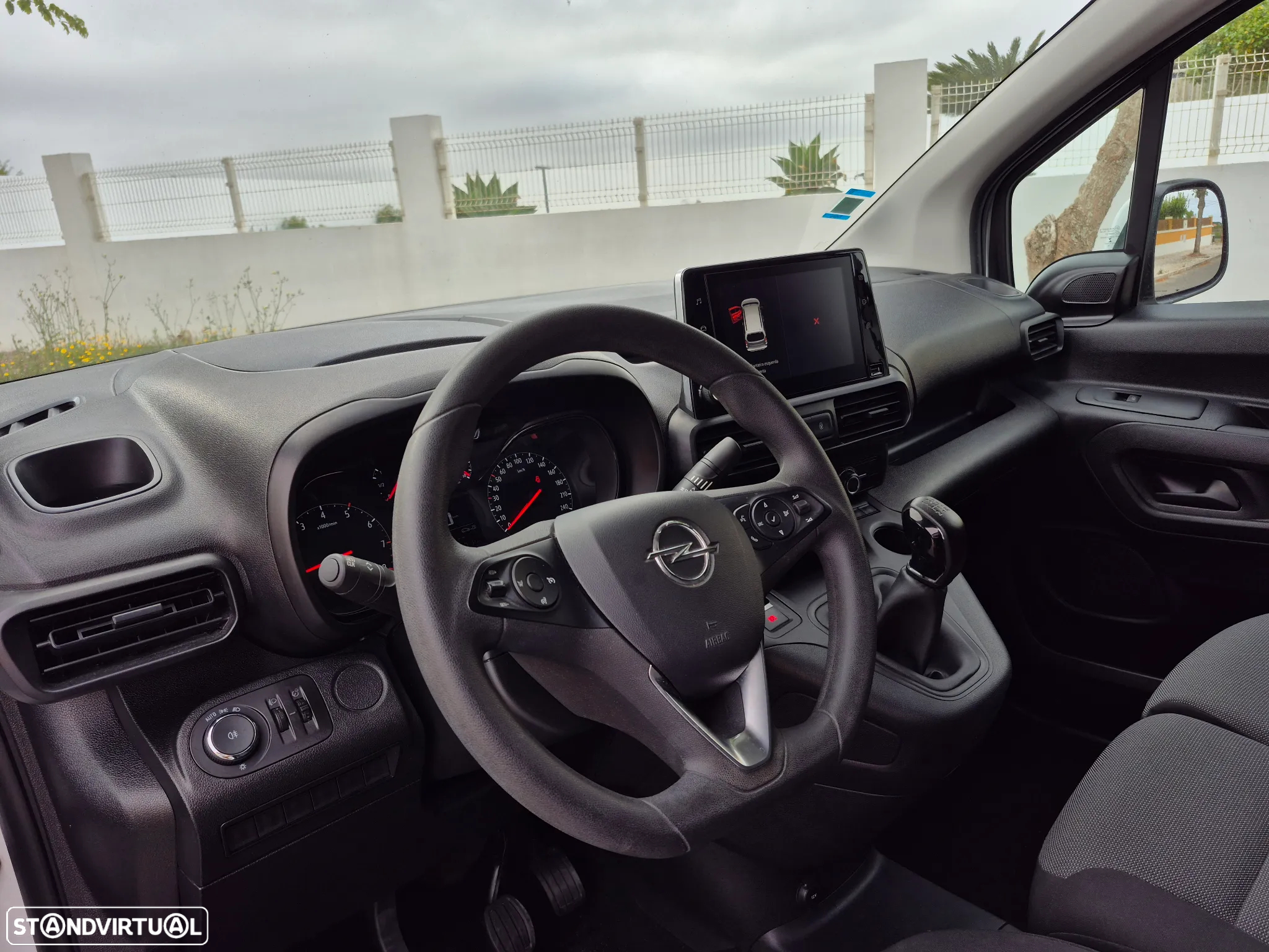 Opel Combo - 2020 | GARANTIA | Poucos KMS - 8