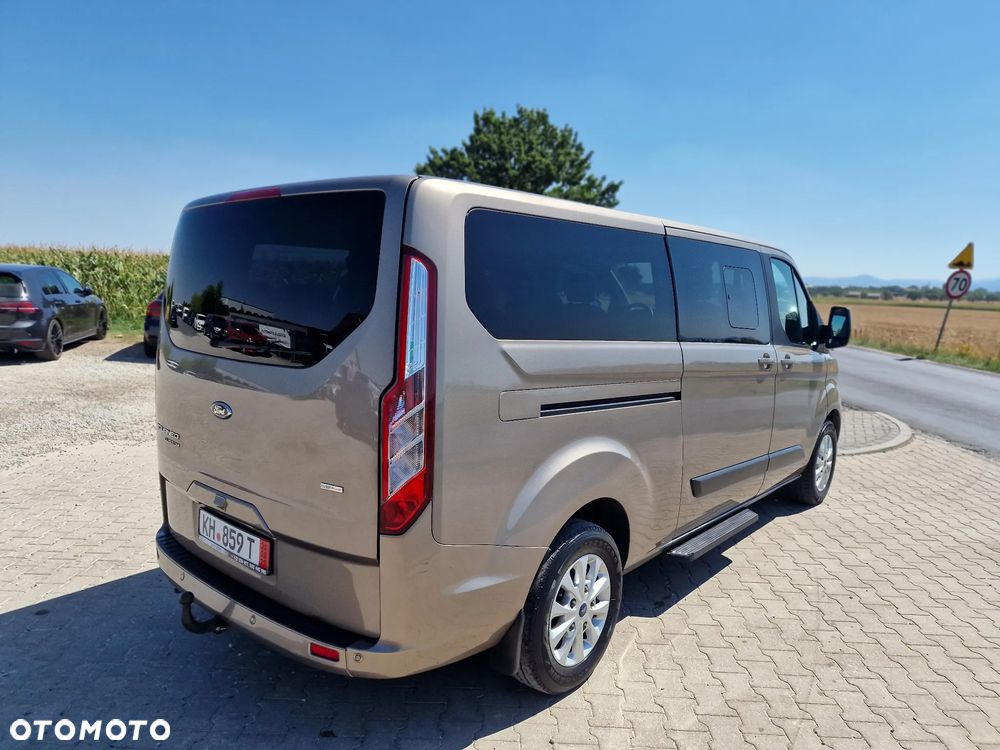 Ford Tourneo Custom 310 L2H1 VA Autm Titanium X - 11