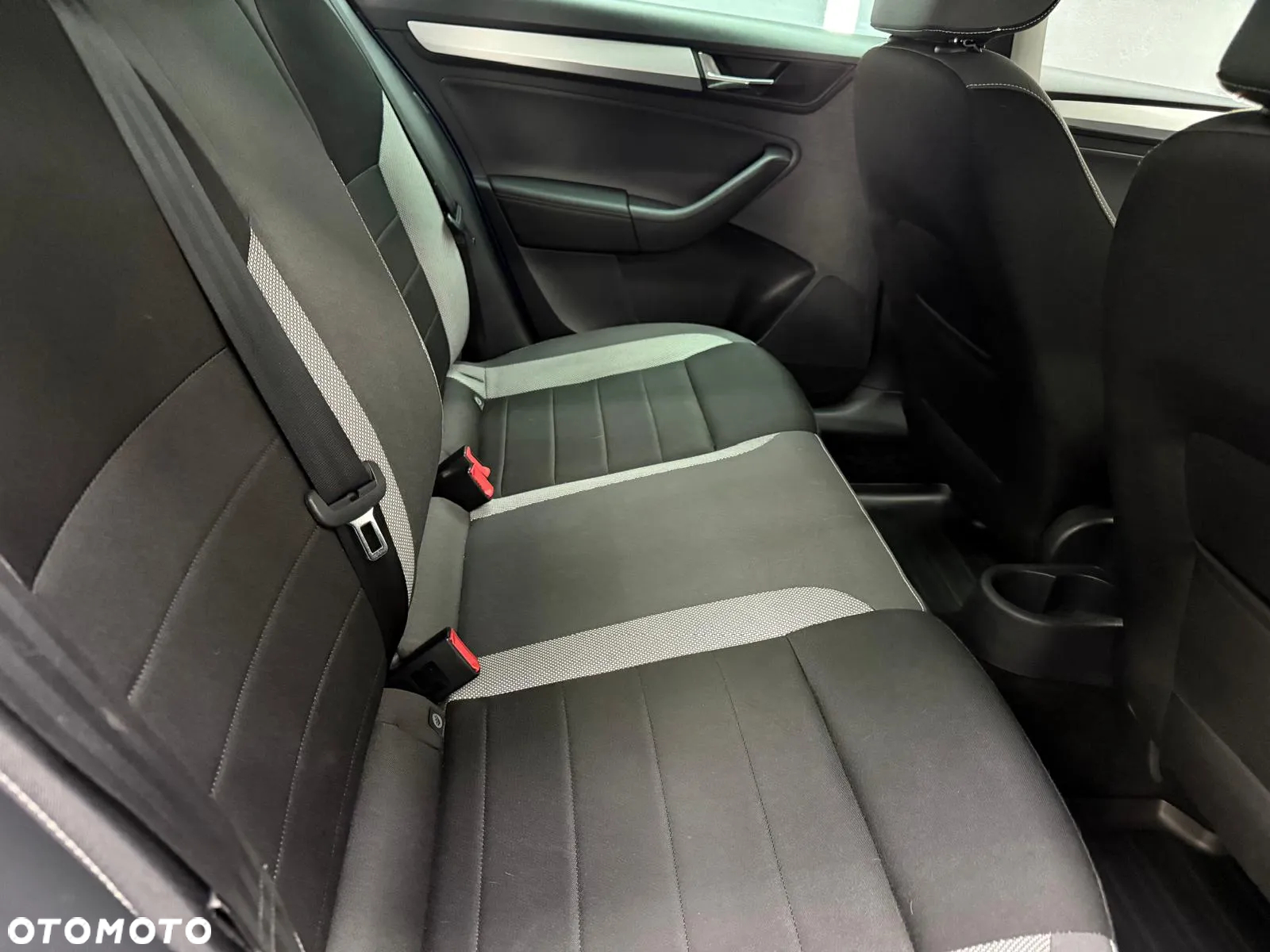 Skoda RAPID 1.0 TSI Ambition - 25
