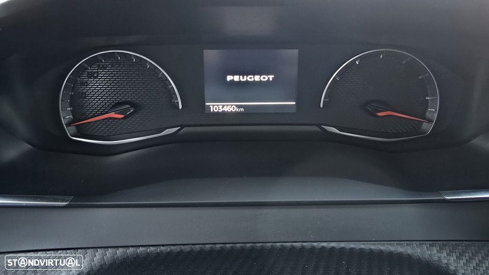 Peugeot 2008 1.2 PureTech Active - 13