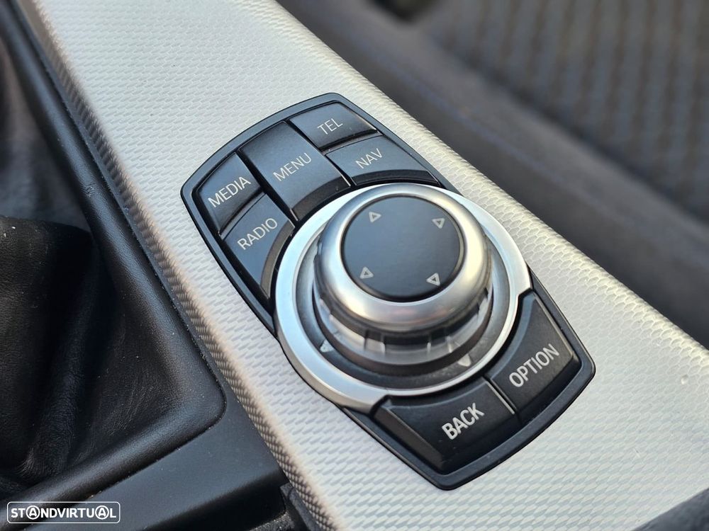 BMW 318 d M Sport - 16