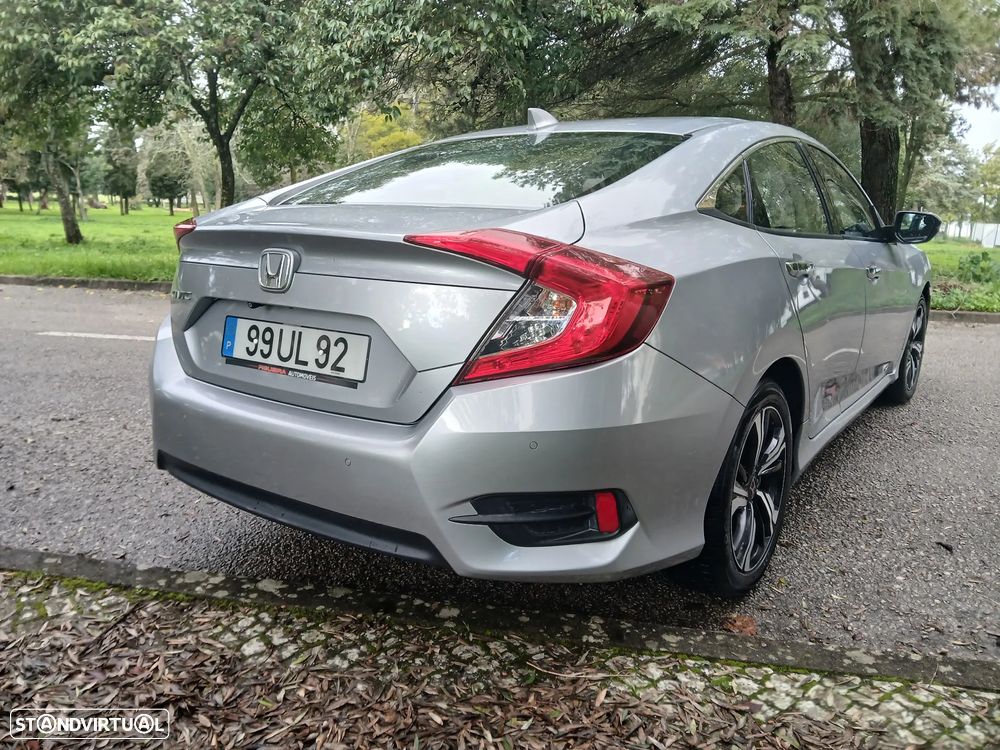 Honda Civic 1.5 i-VTEC Elegance Navi - 4