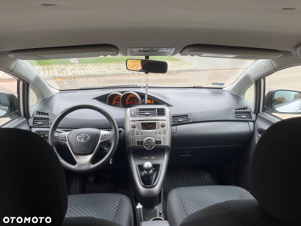 Toyota Verso 1.8 7-Sitzer Life - 15