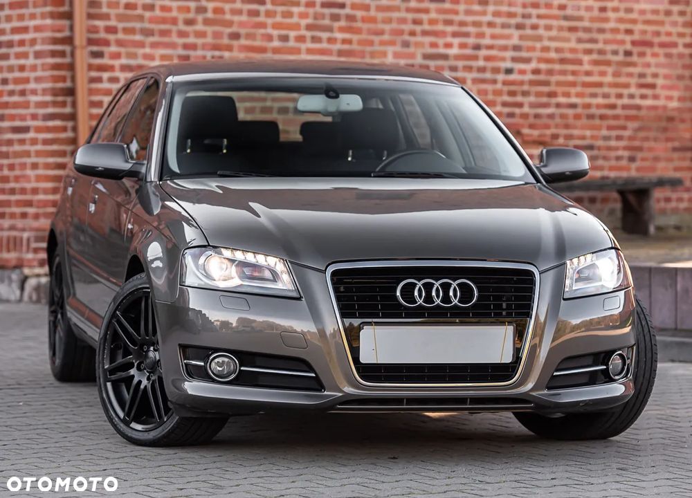 Audi A3 Sportback - 2