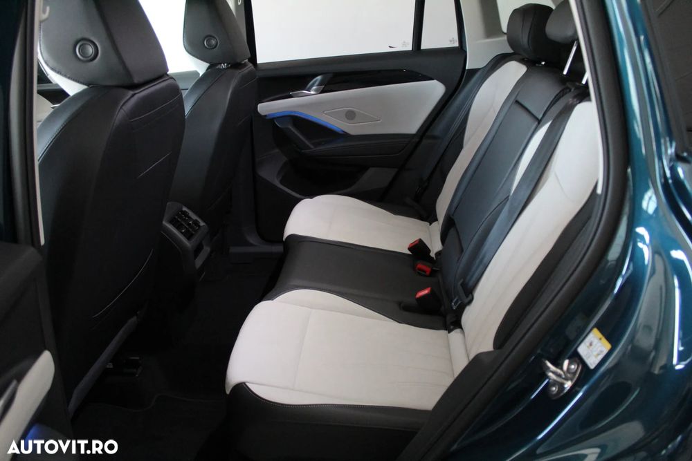 Volkswagen Tiguan 2.0 TDI DSG Elegance - 28