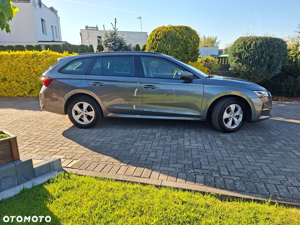 Skoda Octavia 2.0 TDI Edition 130 Selection DSG - 13