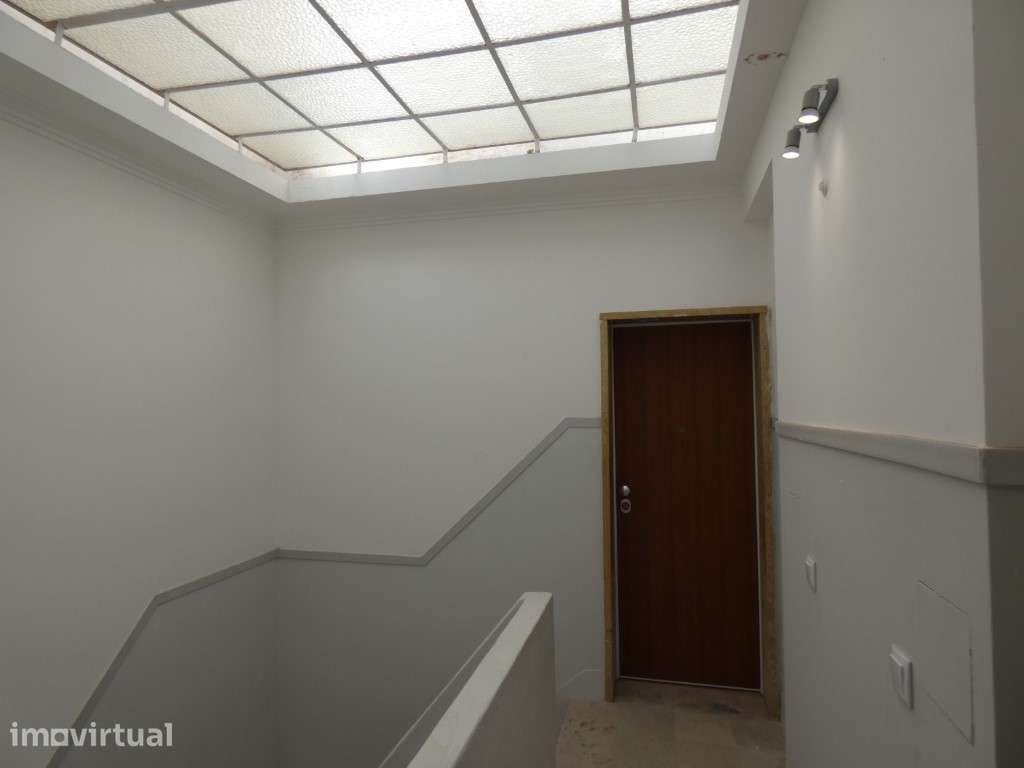 Apartamento T2. Amadora. Metro. Completamente Remodelado, - Grande imagem: 4/28