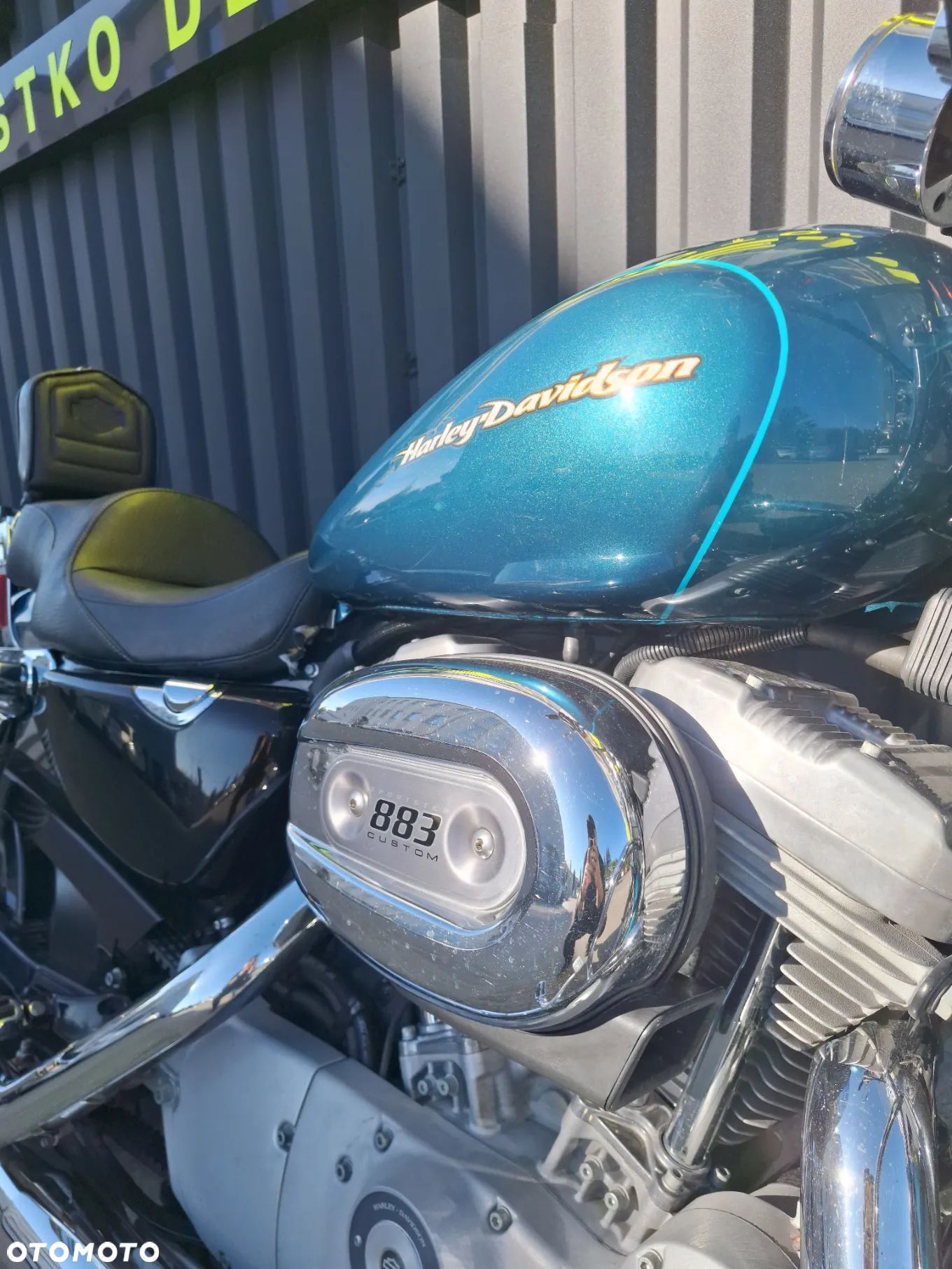 Harley-Davidson Sportster Custom 883C - 1
