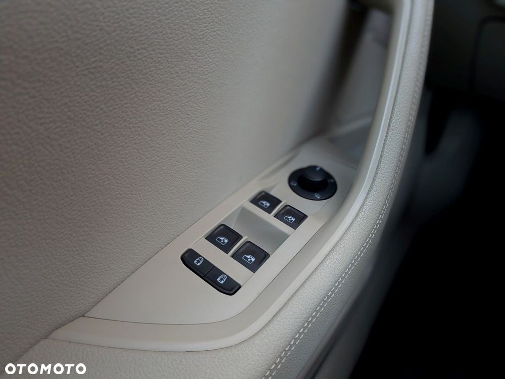 Skoda Superb 2.0 TSI Style DSG - 33