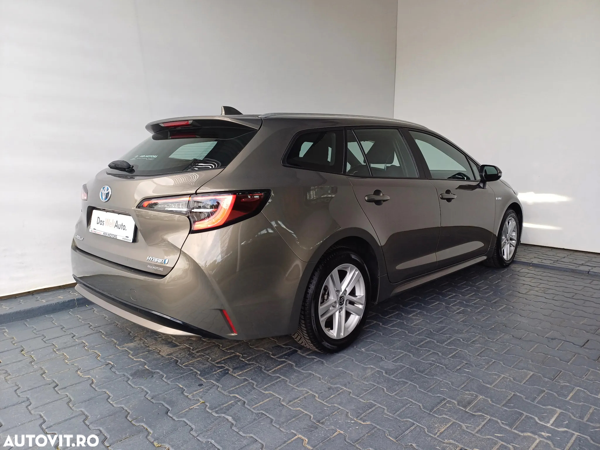 Toyota Corolla 1.8 HSD TS Dynamic - 27