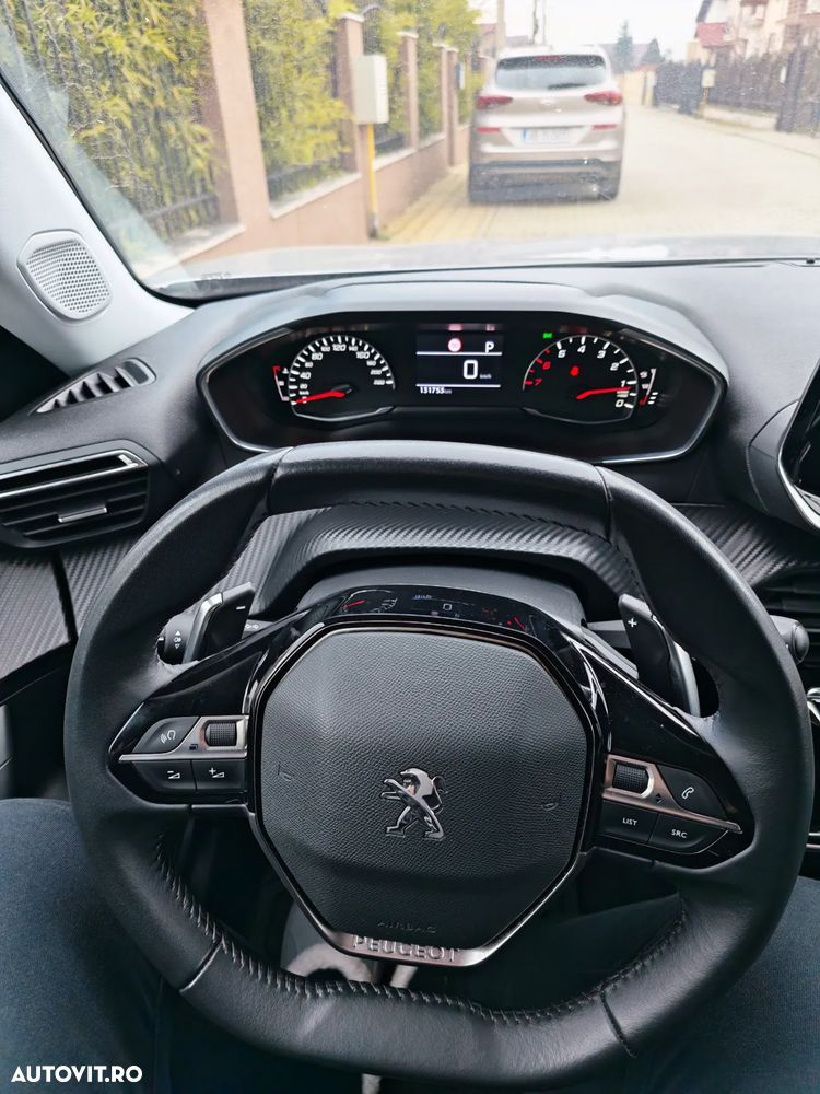 Peugeot 2008 BlueHDi 130 EAT8 Allure - 16