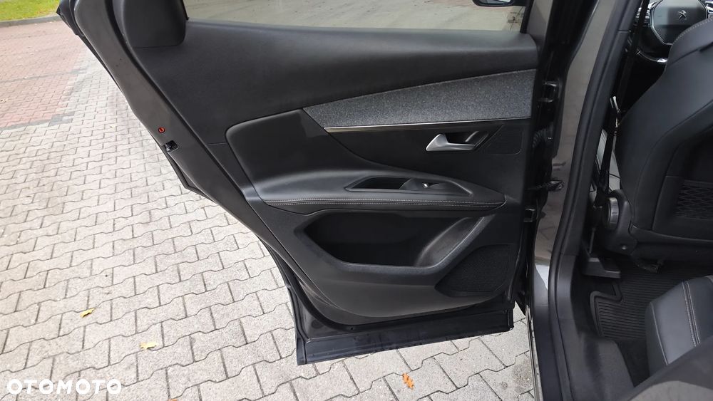 Peugeot 3008 1.2 PureTech GT Pack S&S EAT8 - 21