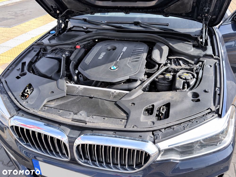 BMW Seria 5 540i Luxury Line - 24