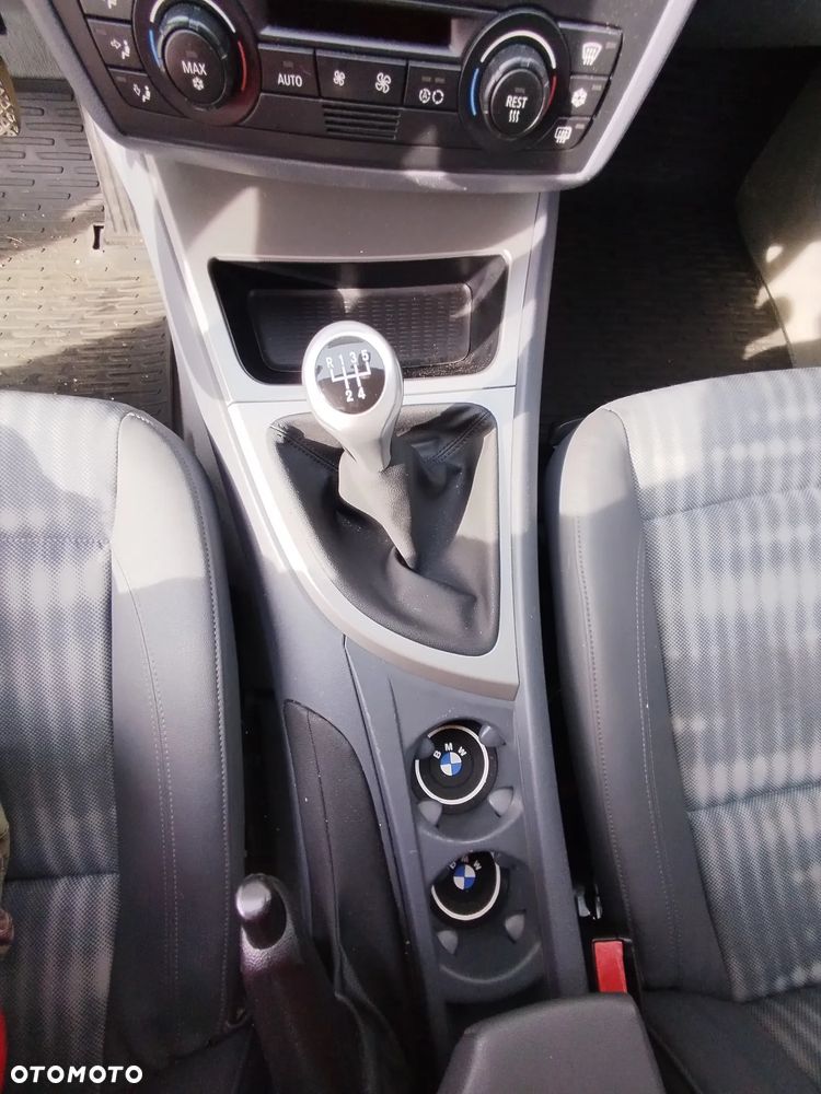 BMW Seria 1 - 12