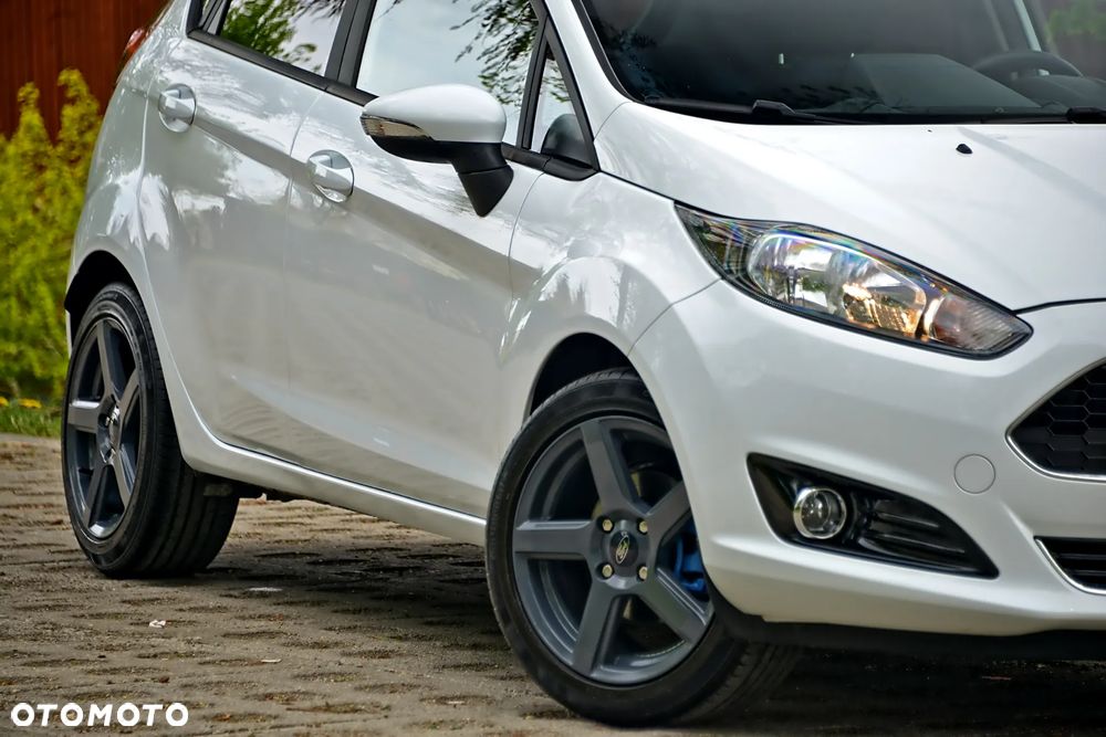 Ford Fiesta 1.25 Titanium EU5 - 16