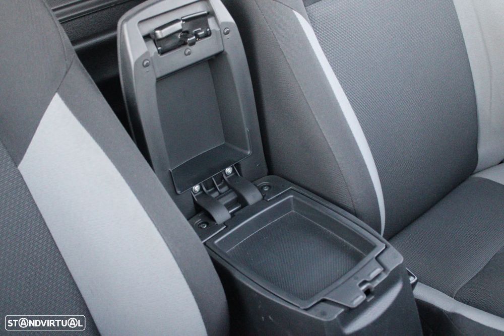 Toyota Auris 1.4 D-4D Comfort - 51