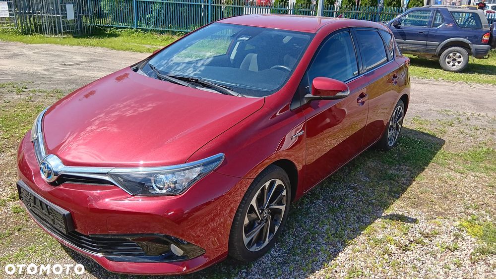 Toyota Auris 1.8 Executive - 1