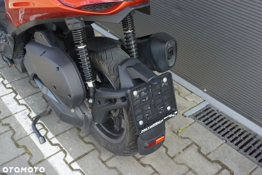 Piaggio Beverly - 17