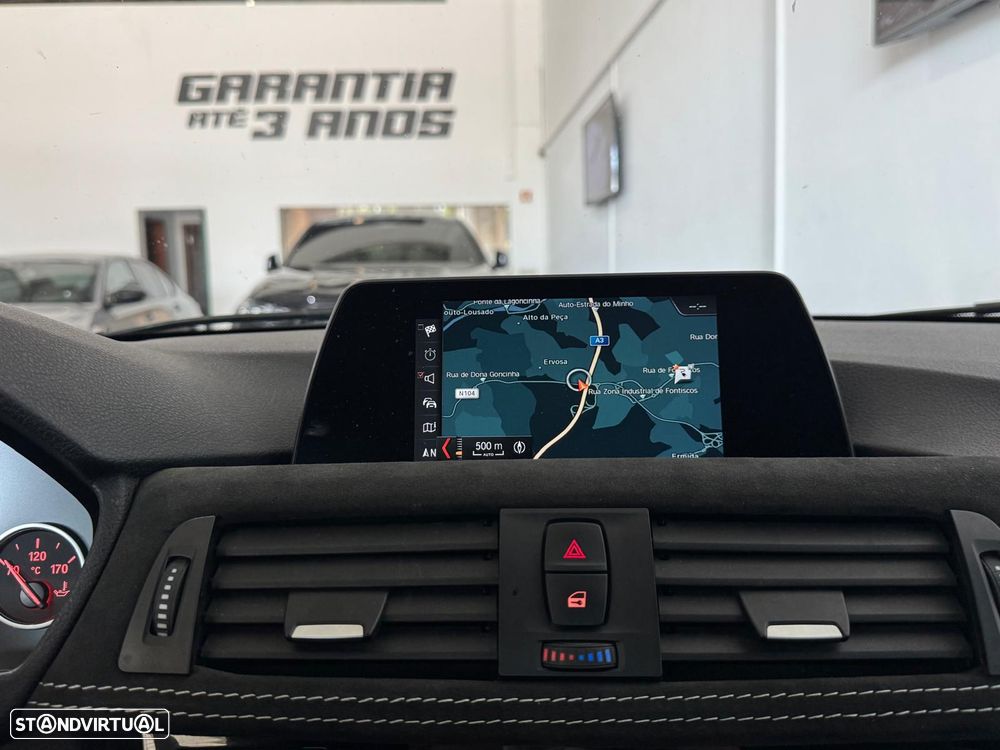 BMW 330 e iPerformance Pack M - 25