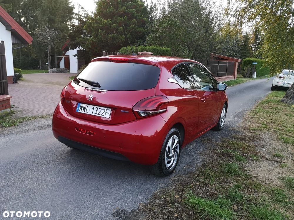 Peugeot 208 1.2 PureTech Allure S&S - 8