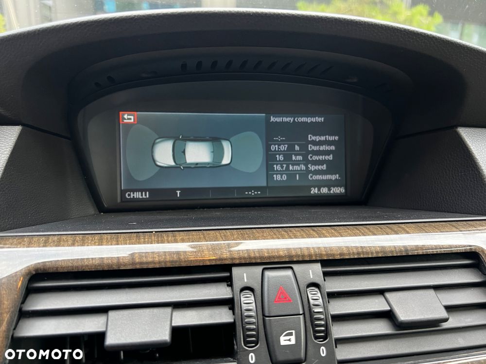 BMW Seria 5 525d - 22