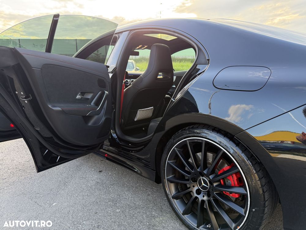 Mercedes-Benz CLA 35 AMG 4MATIC Coupe - 17