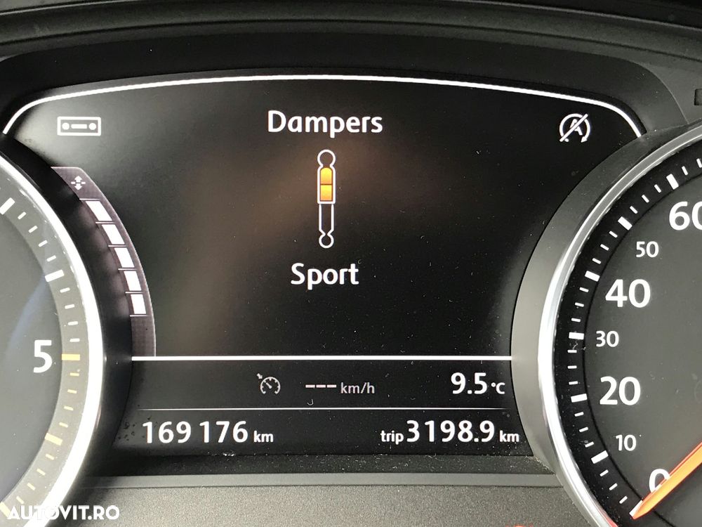 Volkswagen Touareg 3.0 V6 TDI SCR Blue Motion DPF Automatik - 31