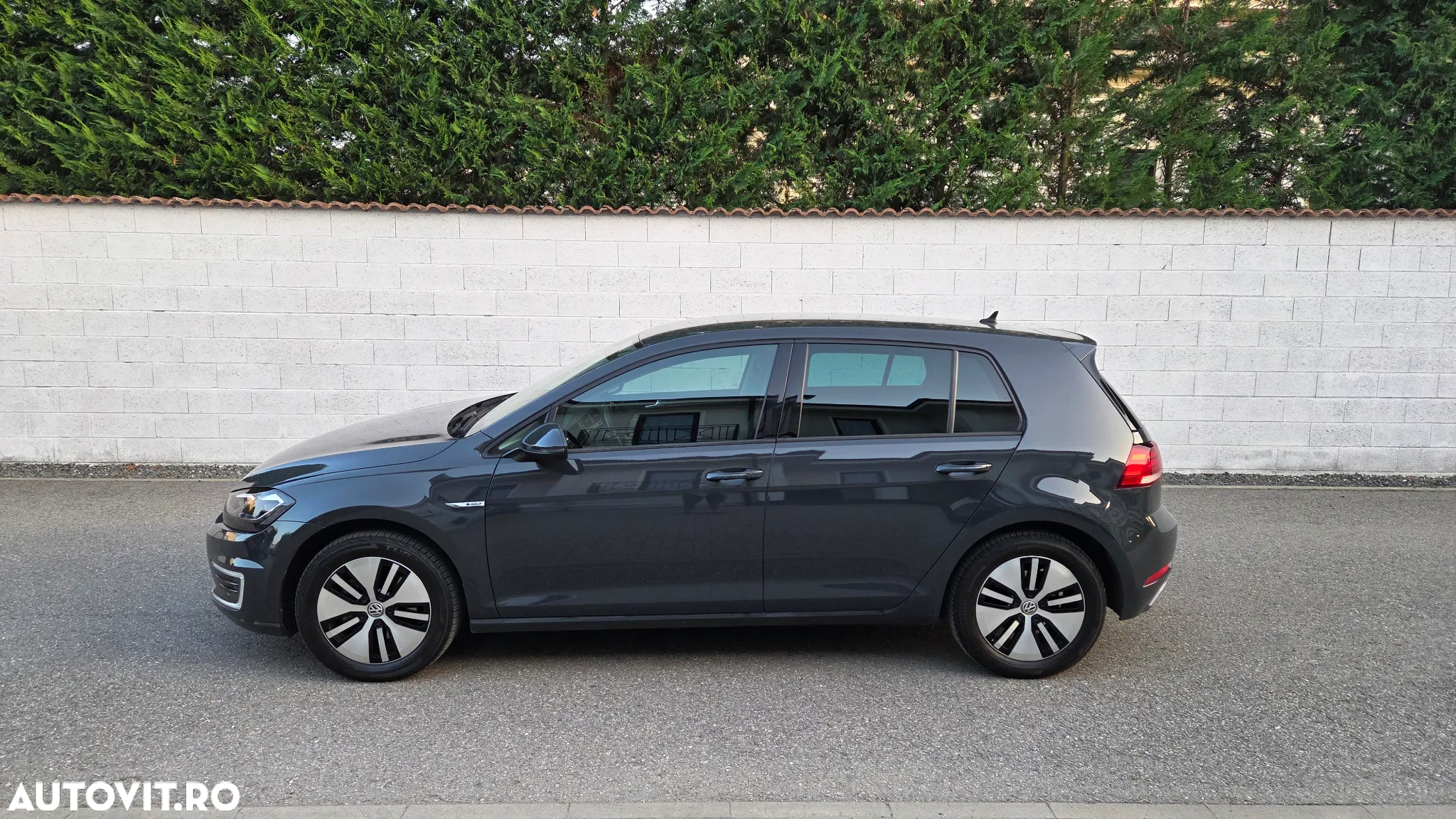 Volkswagen e-Golf - 5