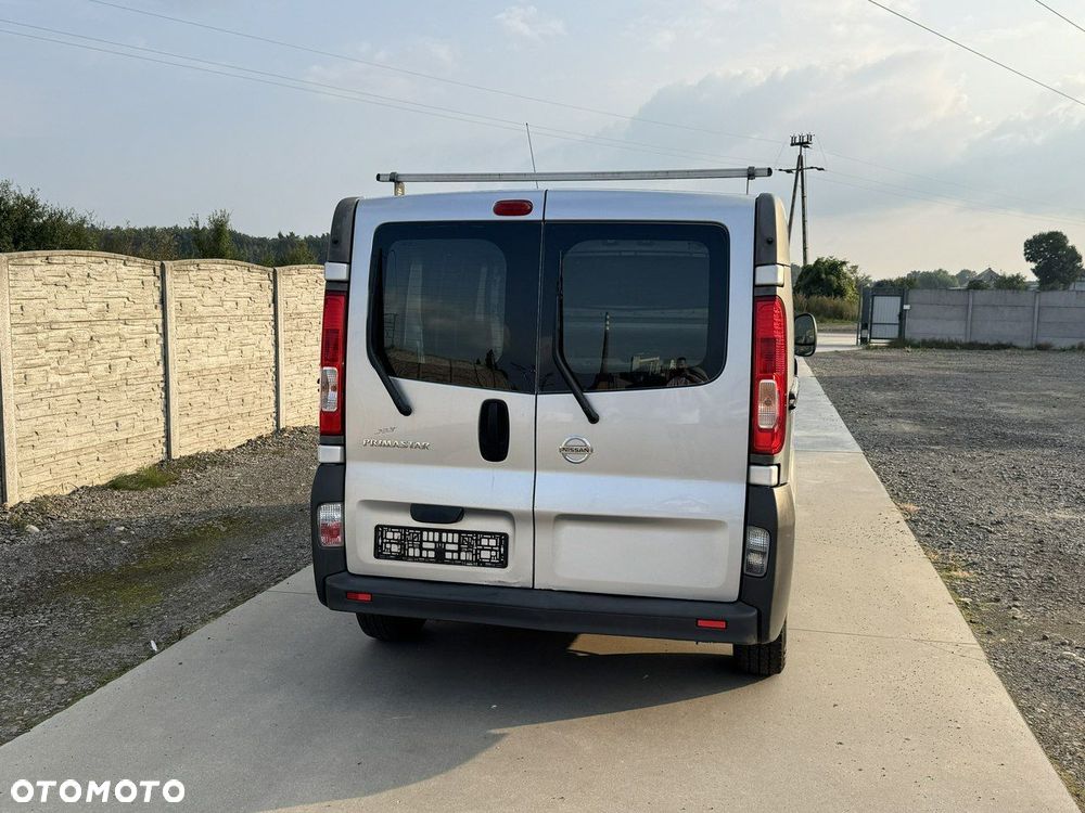 Nissan Interstar - 18