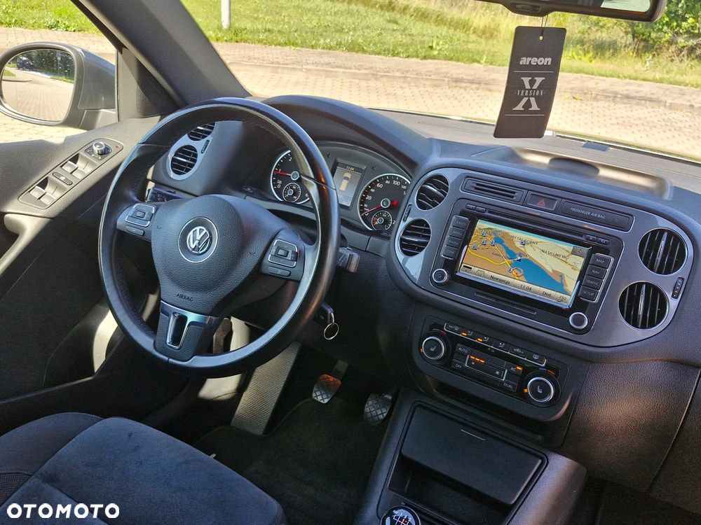 Volkswagen Tiguan 2.0 TDI DPF 4Motion Track & Avenue - 27