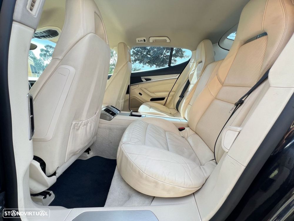 Porsche Panamera S PDK - 16