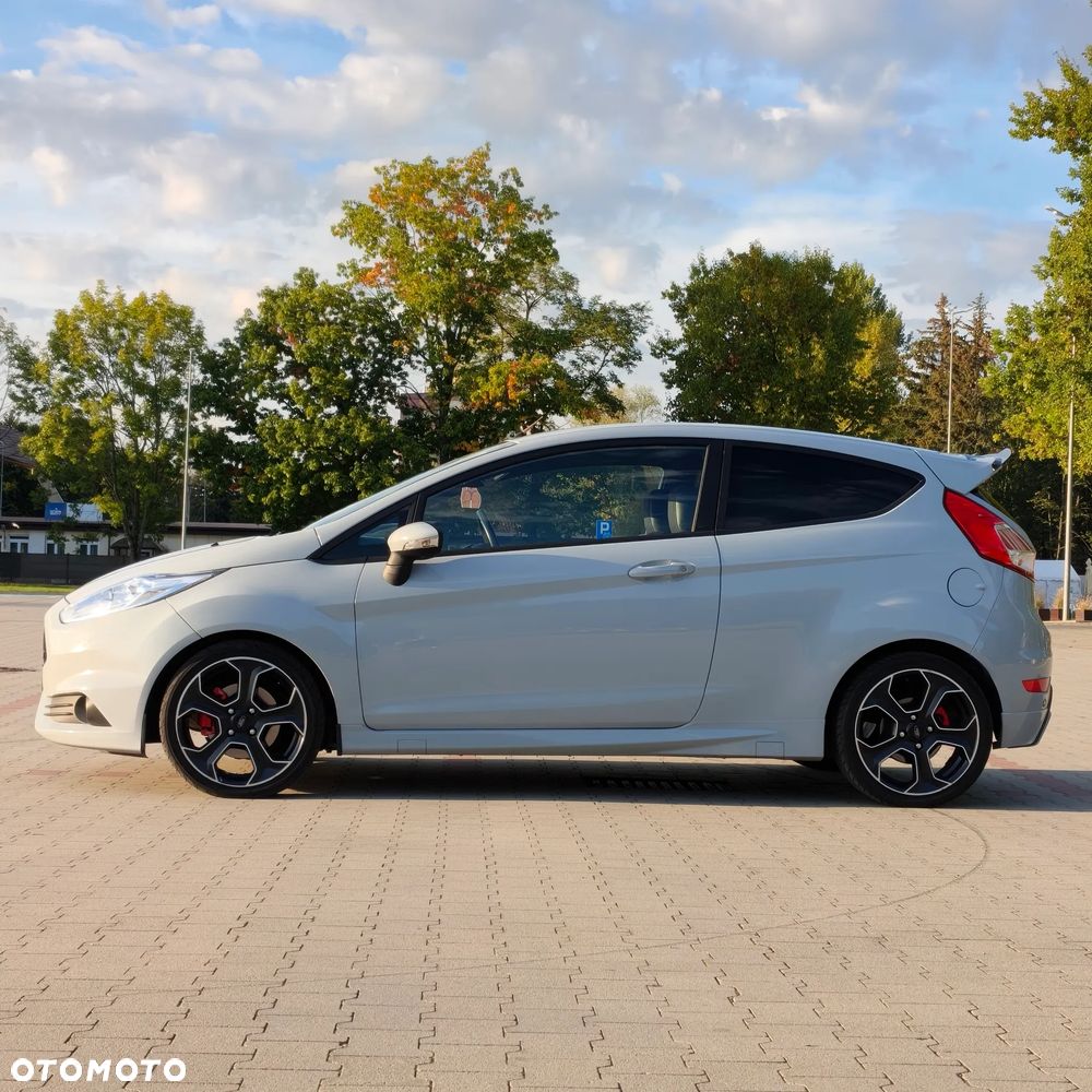 Ford Fiesta 2016 photo 3