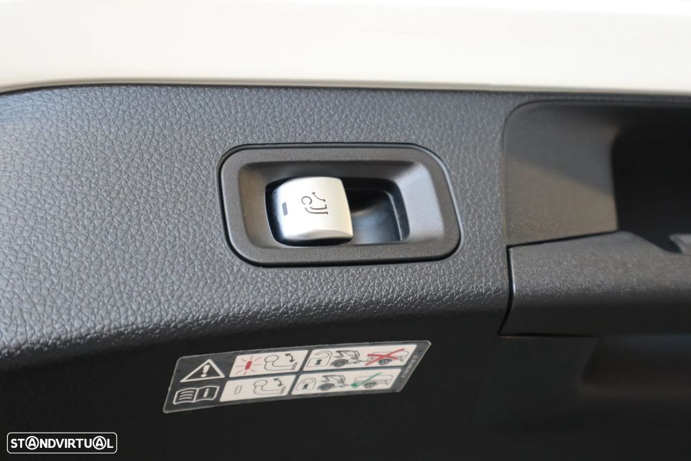 Mercedes-Benz C 300 de Avantgarde - 9