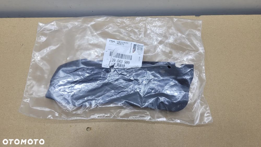 NOWA OPEL ASTRA 5 V K NADKOLE OSŁONA NADKOLA ZAŚLEPKA 39043989 - 1