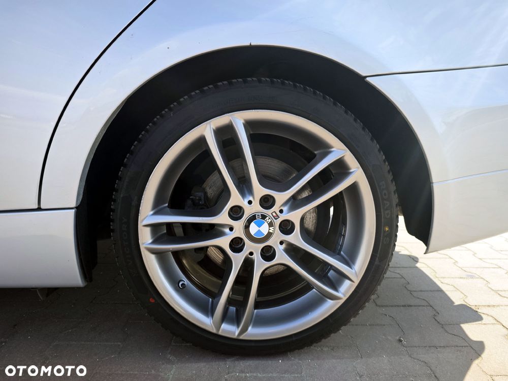 BMW Seria 3 318d - 10