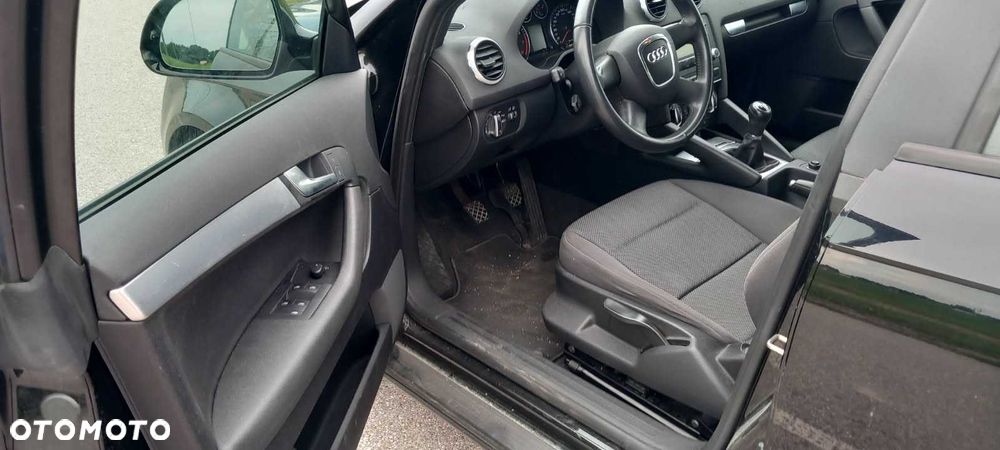 Audi A3 Sportback - 6