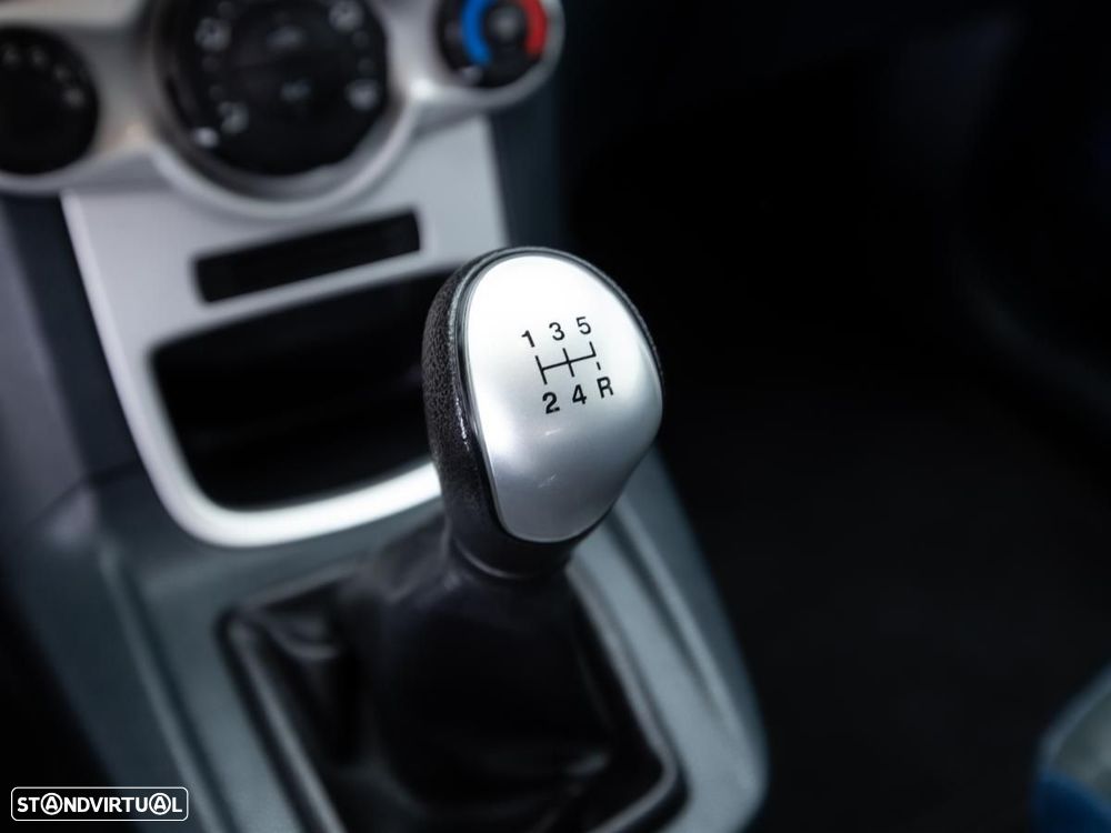 Ford Fiesta - 18