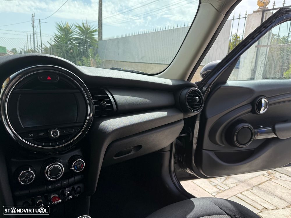 MINI 5 Portas One D - 14