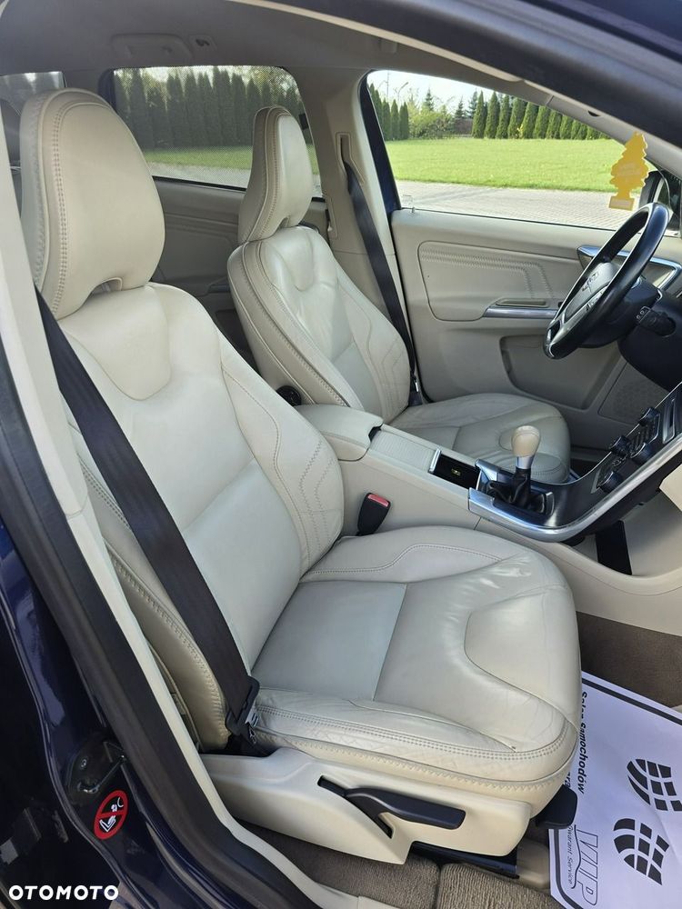 Volvo XC 60 - 29