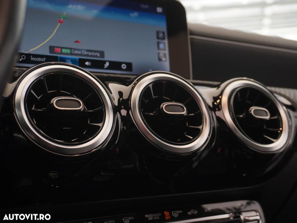 Mercedes-Benz CLA 180 d 7G-DCT - 28